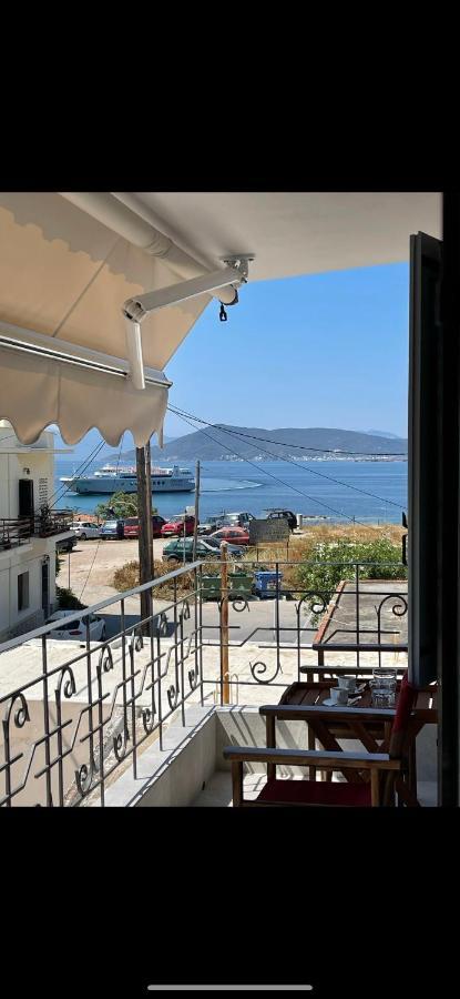 Axs First Floor Apartment Aegina Town Ngoại thất bức ảnh