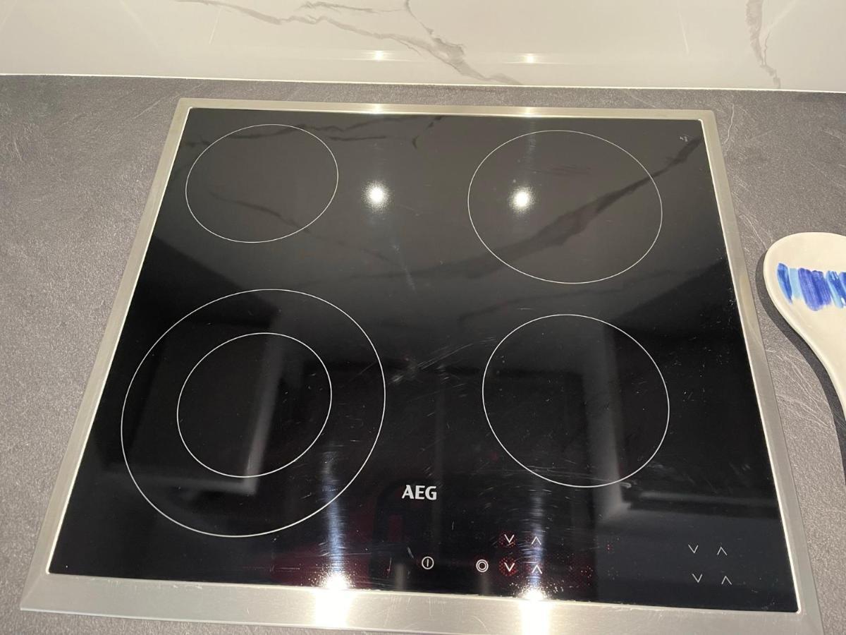 Axs First Floor Apartment Aegina Town Ngoại thất bức ảnh